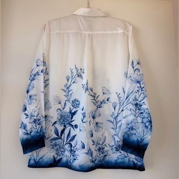 Gianfranco Ferre White and Blue Floral Blouse - Picture 3 of 10